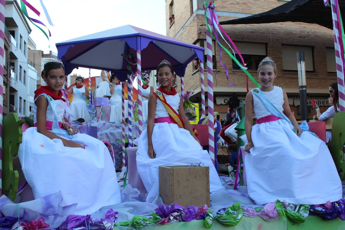 Desfile de carrozas en Rincón de Soto (II)