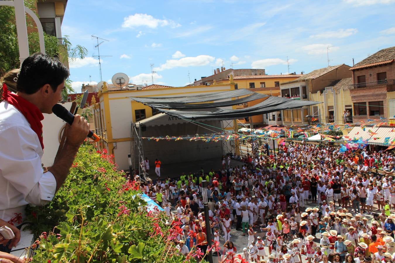 Chupinazo festivo en Rincón de Soto