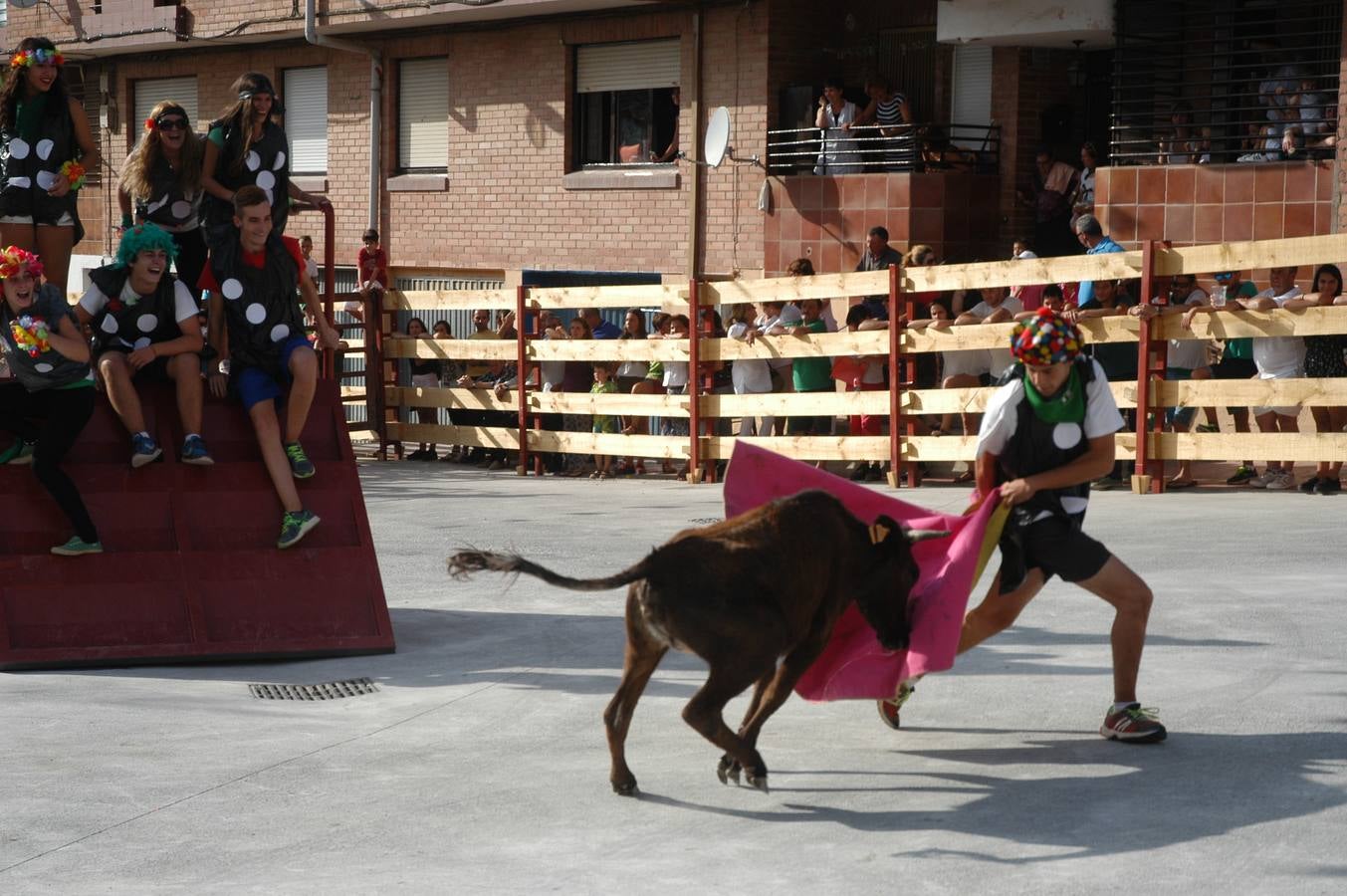 El Día de las Peñas puso fin ayer a las fiestas de Valverde