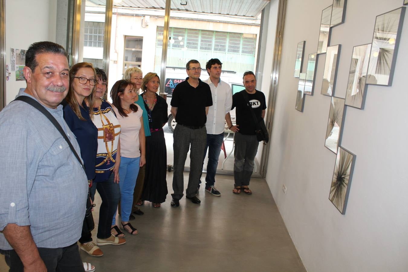 Inauguración de la primera muestra de ENVERARTE en la sede de Complot!