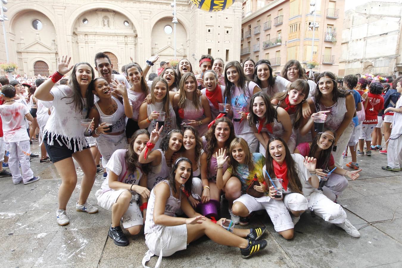 El chupinazo desata la fiesta en Alfaro