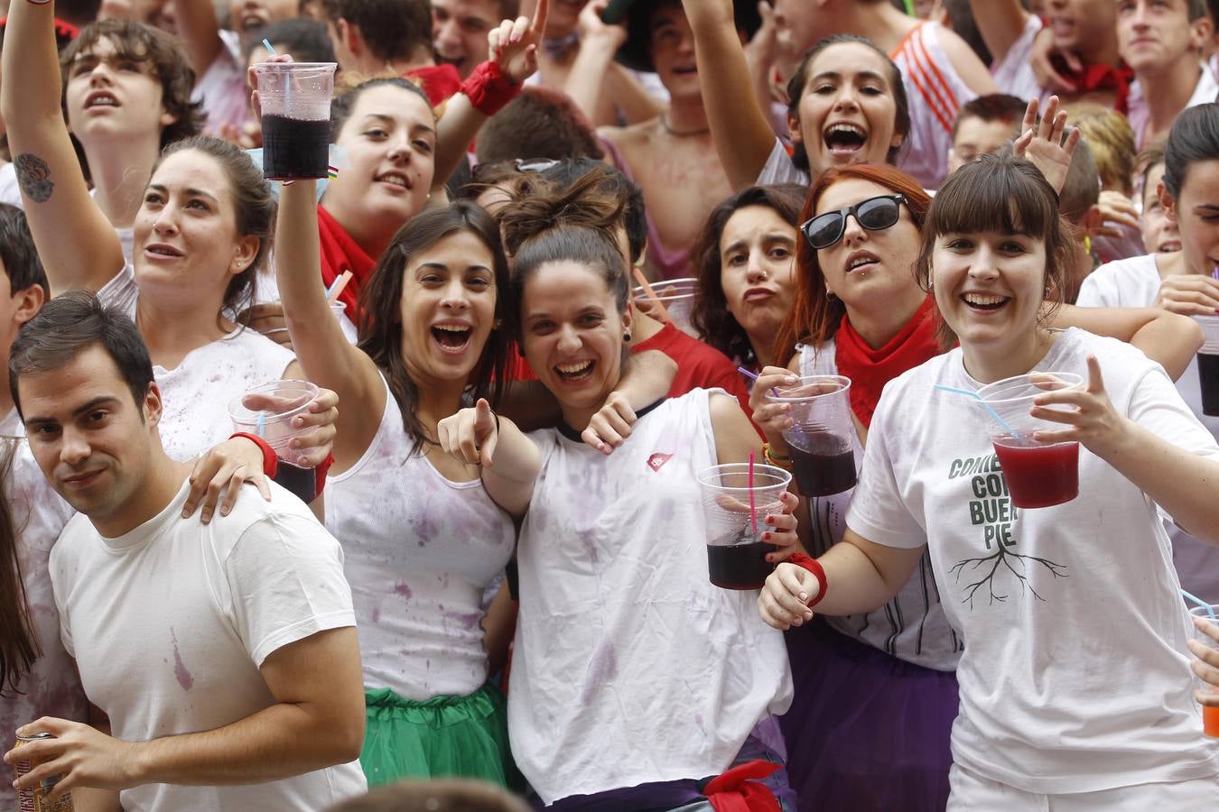 El chupinazo desata la fiesta en Alfaro