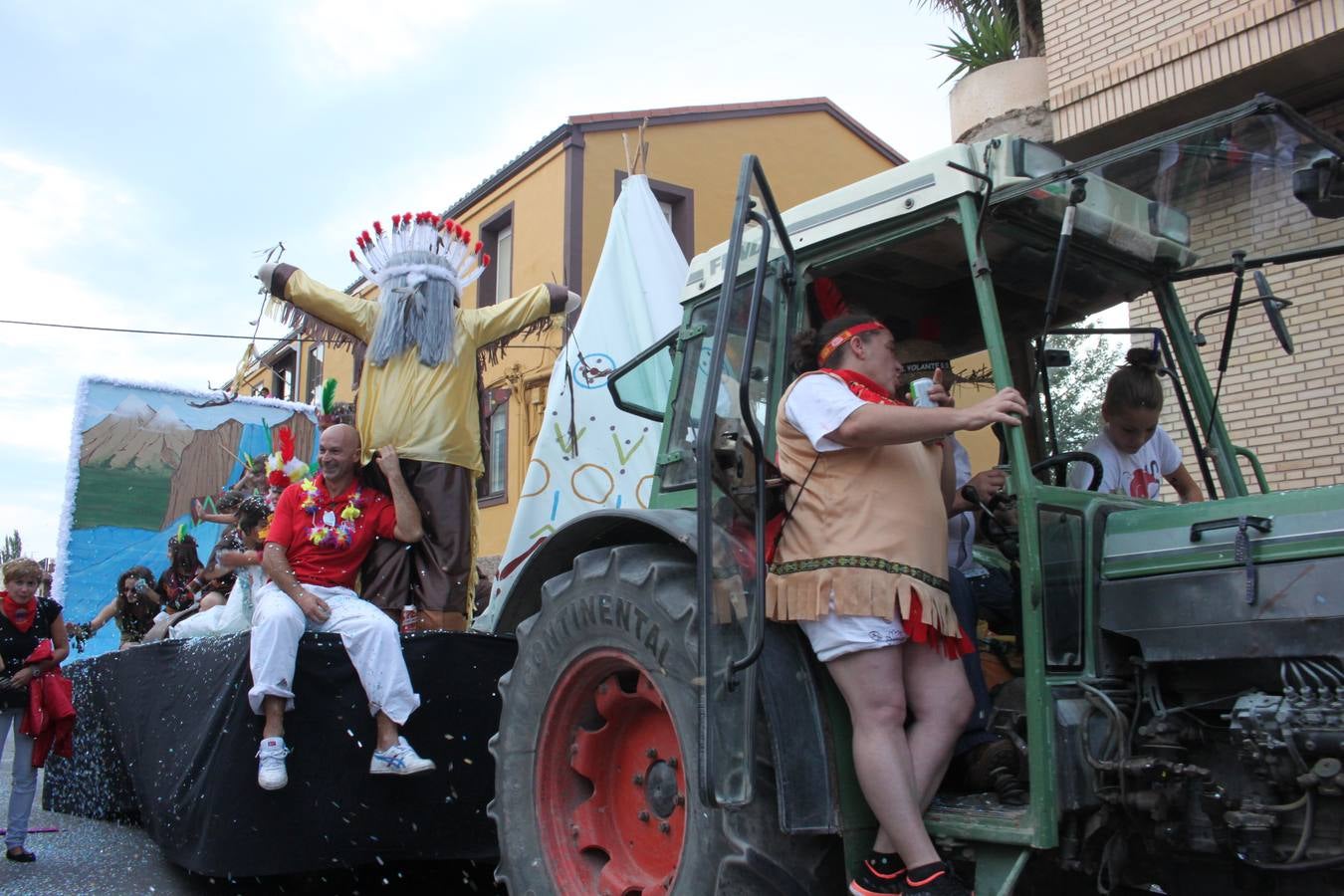 Las carrozas brillaron en Alfaro