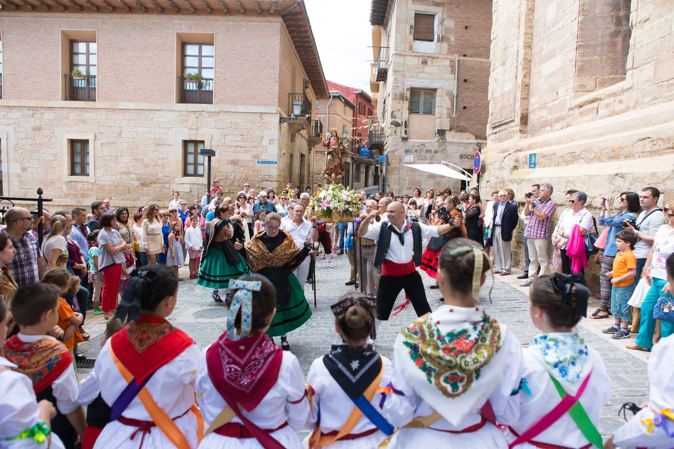 Procesión y degustaciones en Navarrete