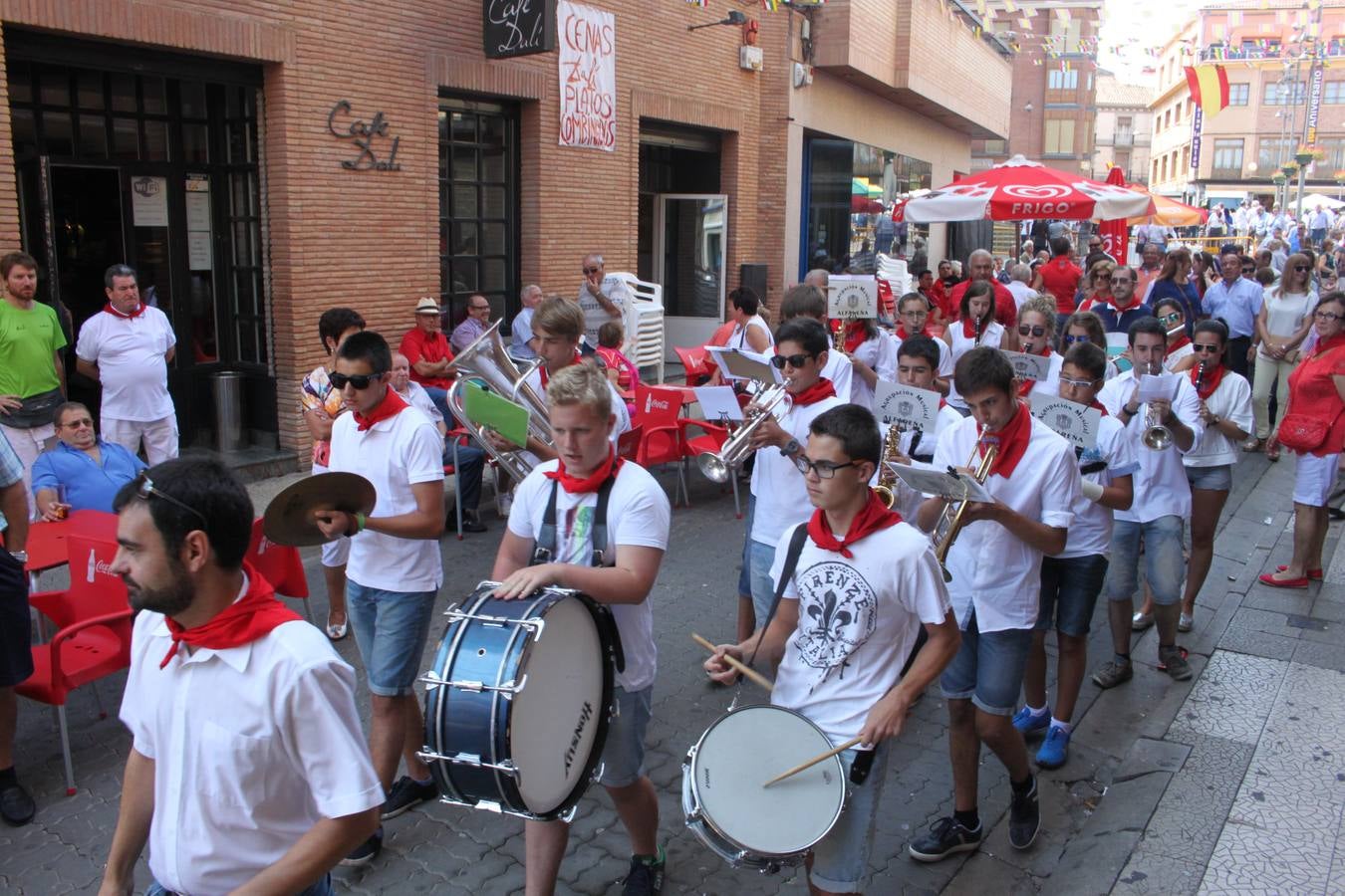 Los mayores centran el cuatro día de fiestas de Alfaro