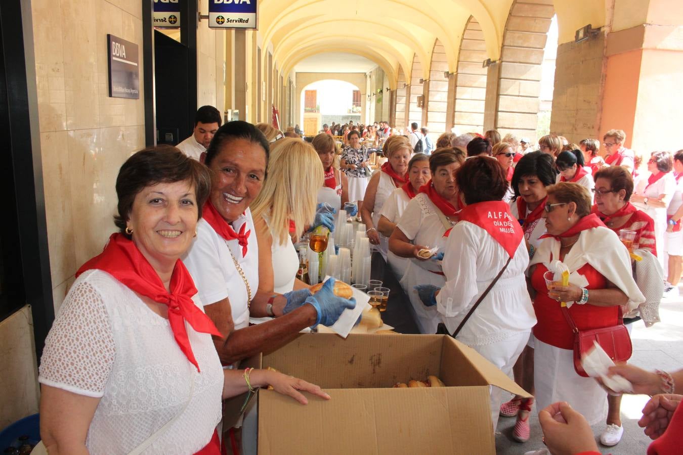 Alfaro dedica la jornada a las mujeres en su quinto día de fiestas