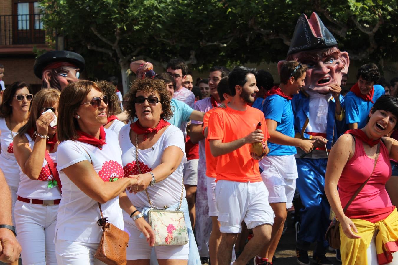 Aldeanueva tira el cohete