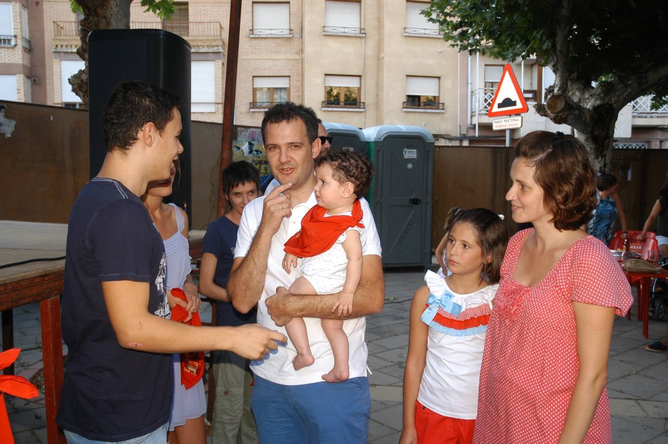 Imposición de pañuelos en Cervera