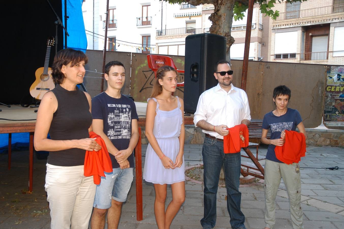 Imposición de pañuelos en Cervera