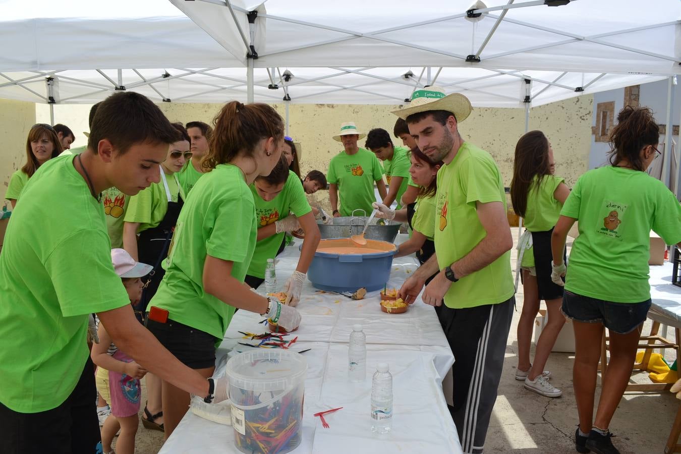 Festival de la patata a la brava en Villar de Torre