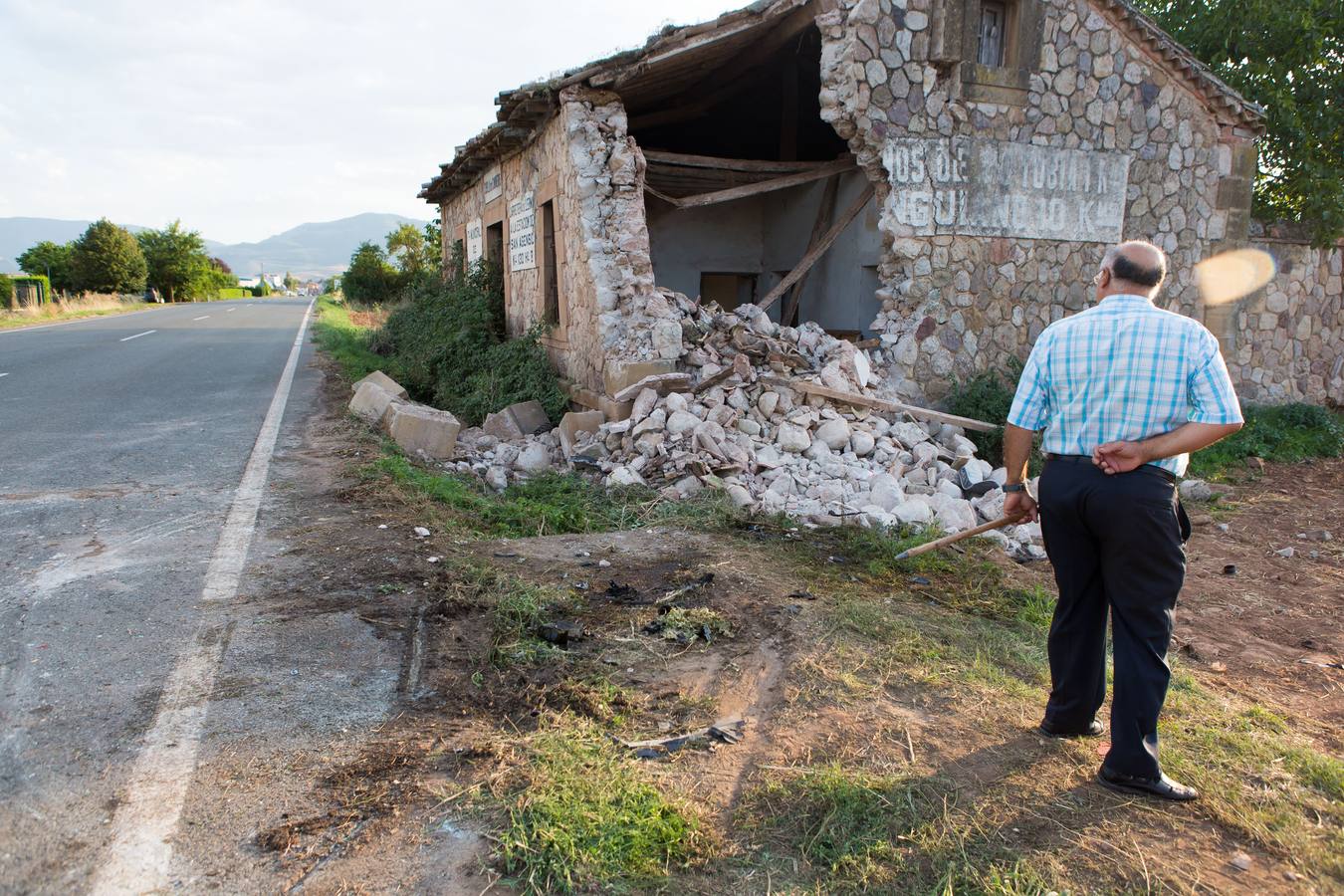 Fallece un conductor tras empotrar su vehículo contra un edificio en Baños