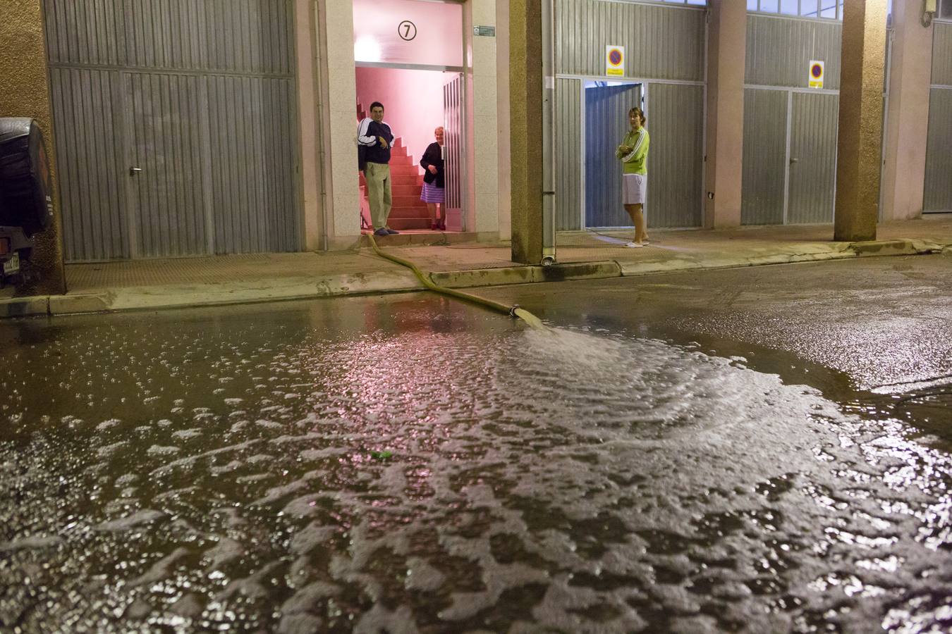 Primeras horas tras la tromba de agua de San Asensio