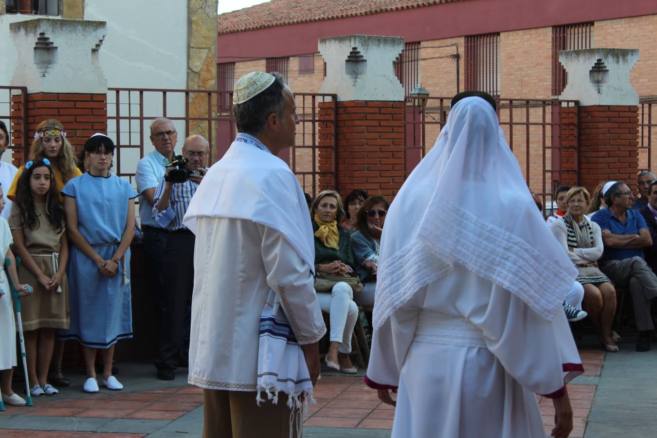 La Canilla representa en Calahorra el ritual de una boda judía