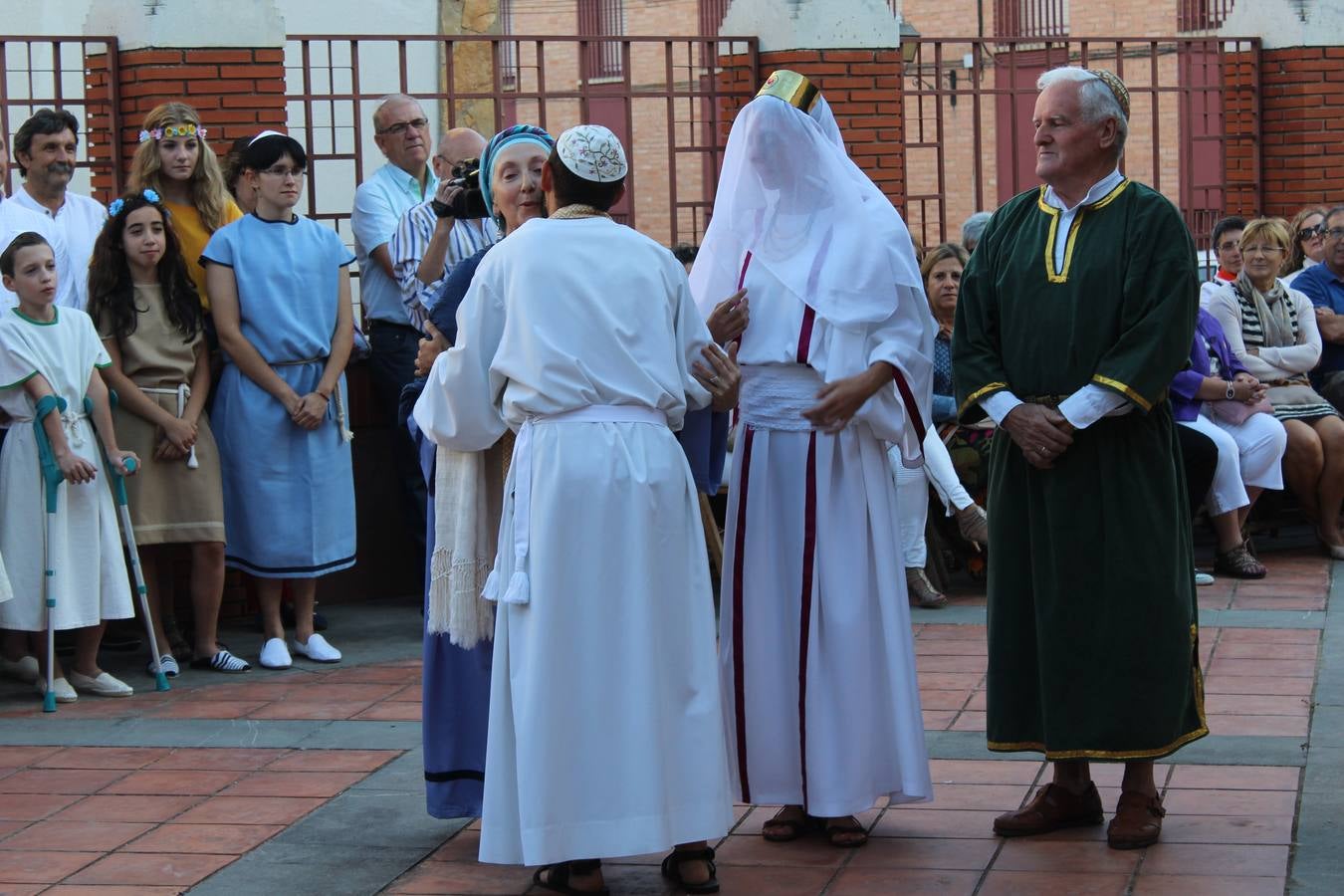 La Canilla representa en Calahorra el ritual de una boda judía