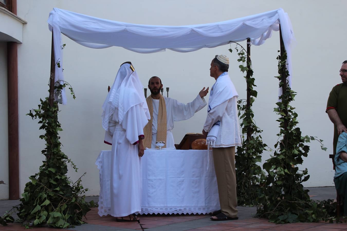 La Canilla representa en Calahorra el ritual de una boda judía