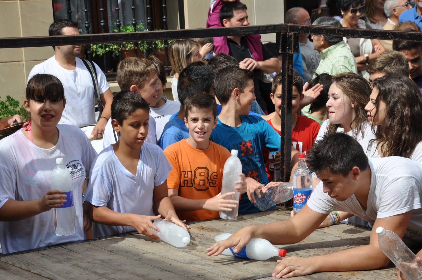 Agua para empezar las fiestas de San Vicente