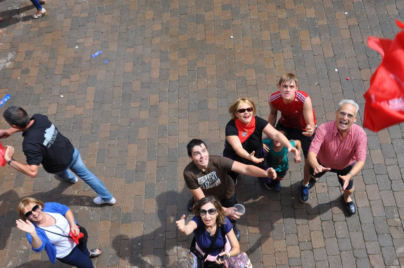 Agua para empezar las fiestas de San Vicente