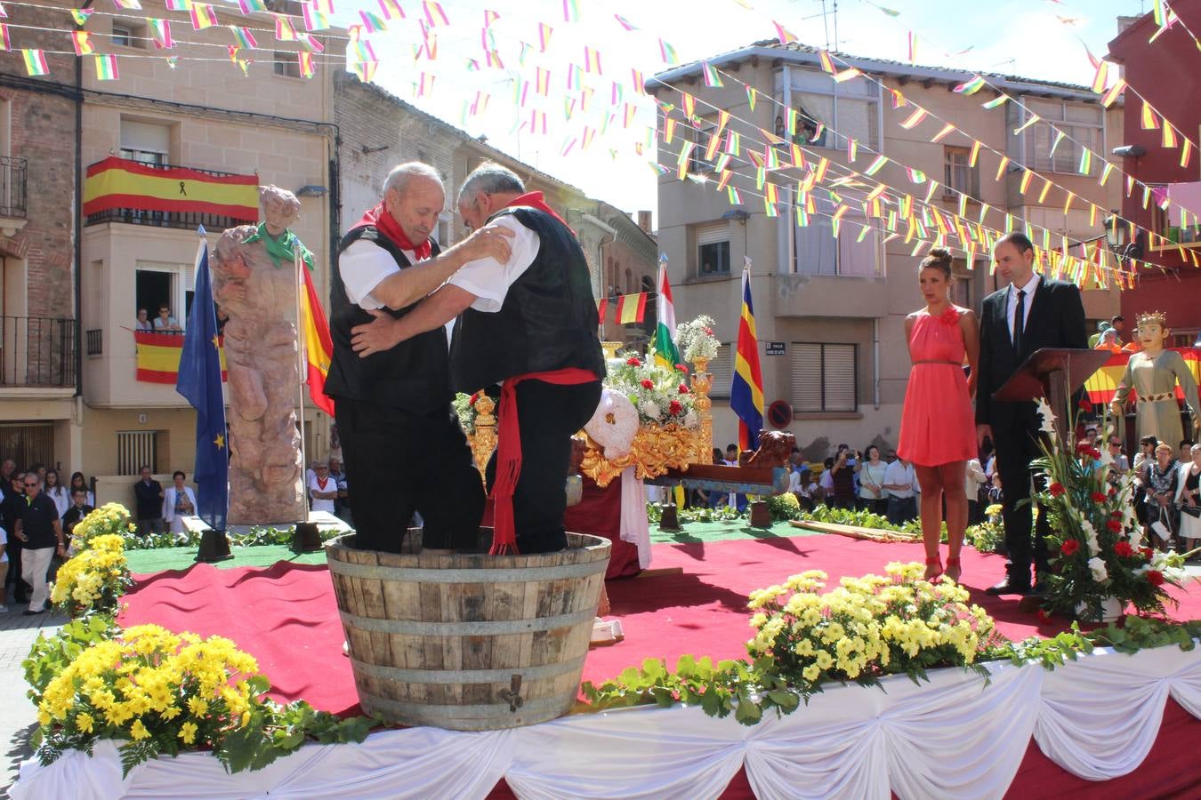 Autol, de procesión por San Adrián y Santa Natalia