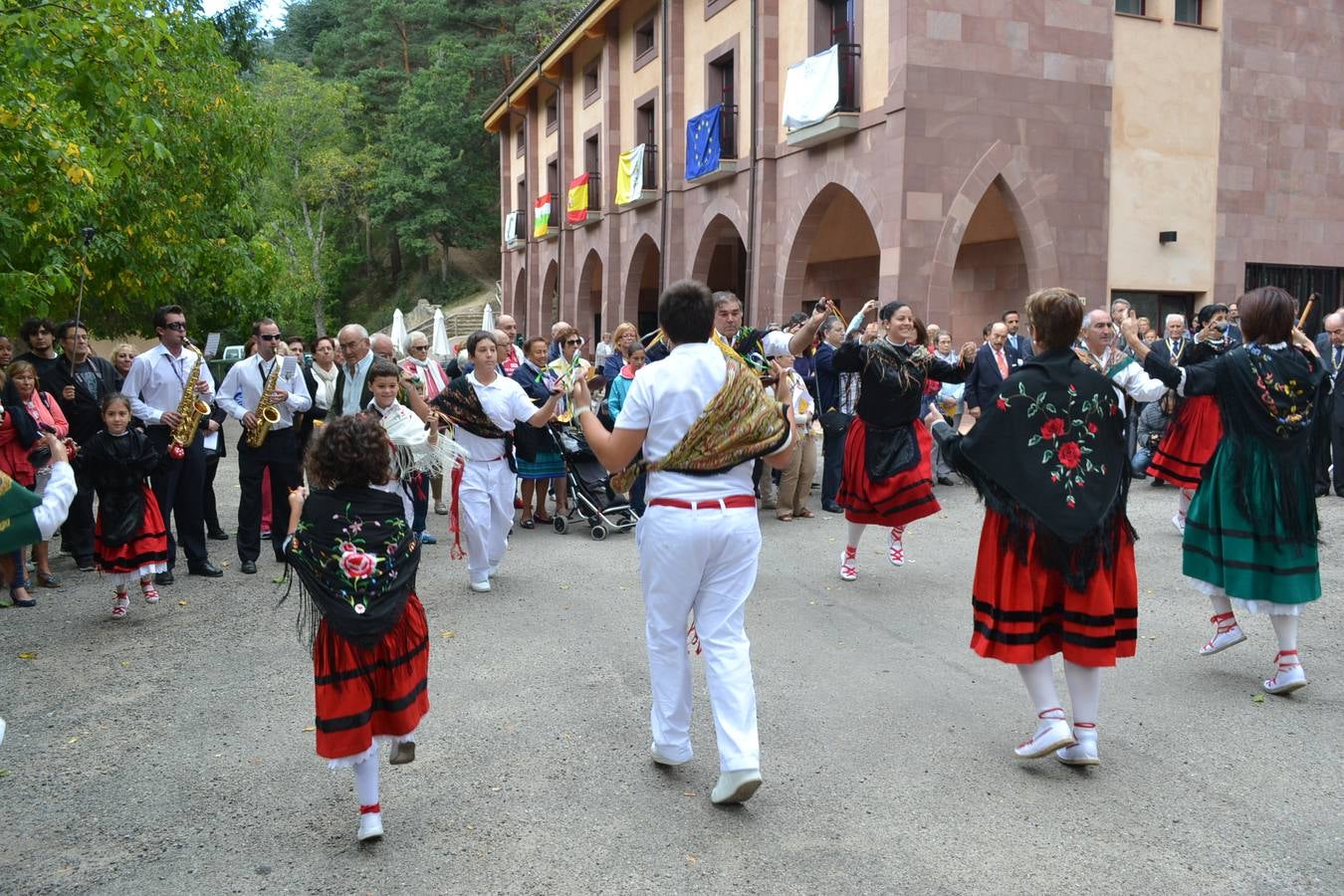 Valvanera celebra el Día de la Diócesis y la Patrona