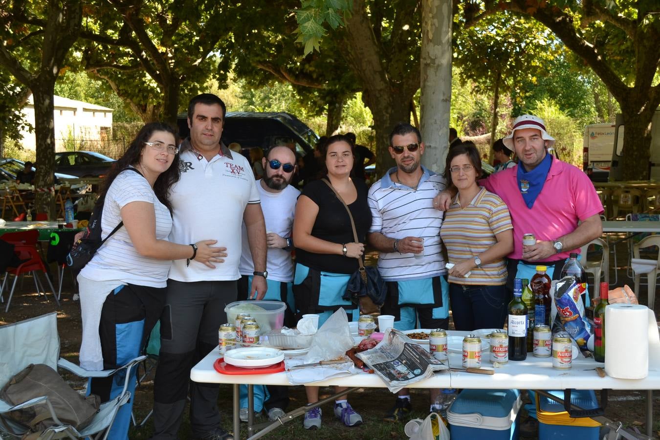 Fiesta en torno a la paella