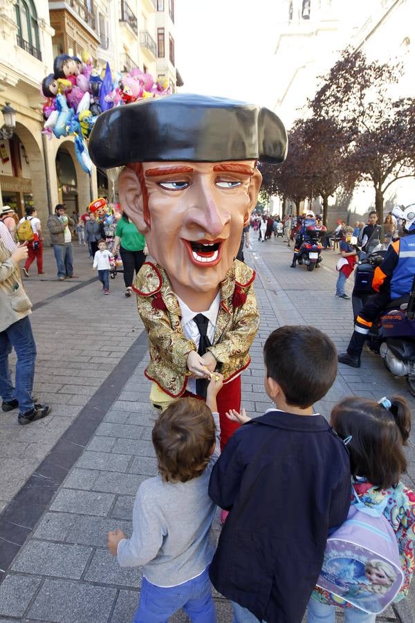 Entre gigantes y cabezudos