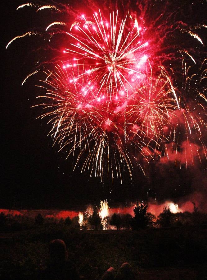 Fuegos artificiales de Pirotecnia Turis (lunes)