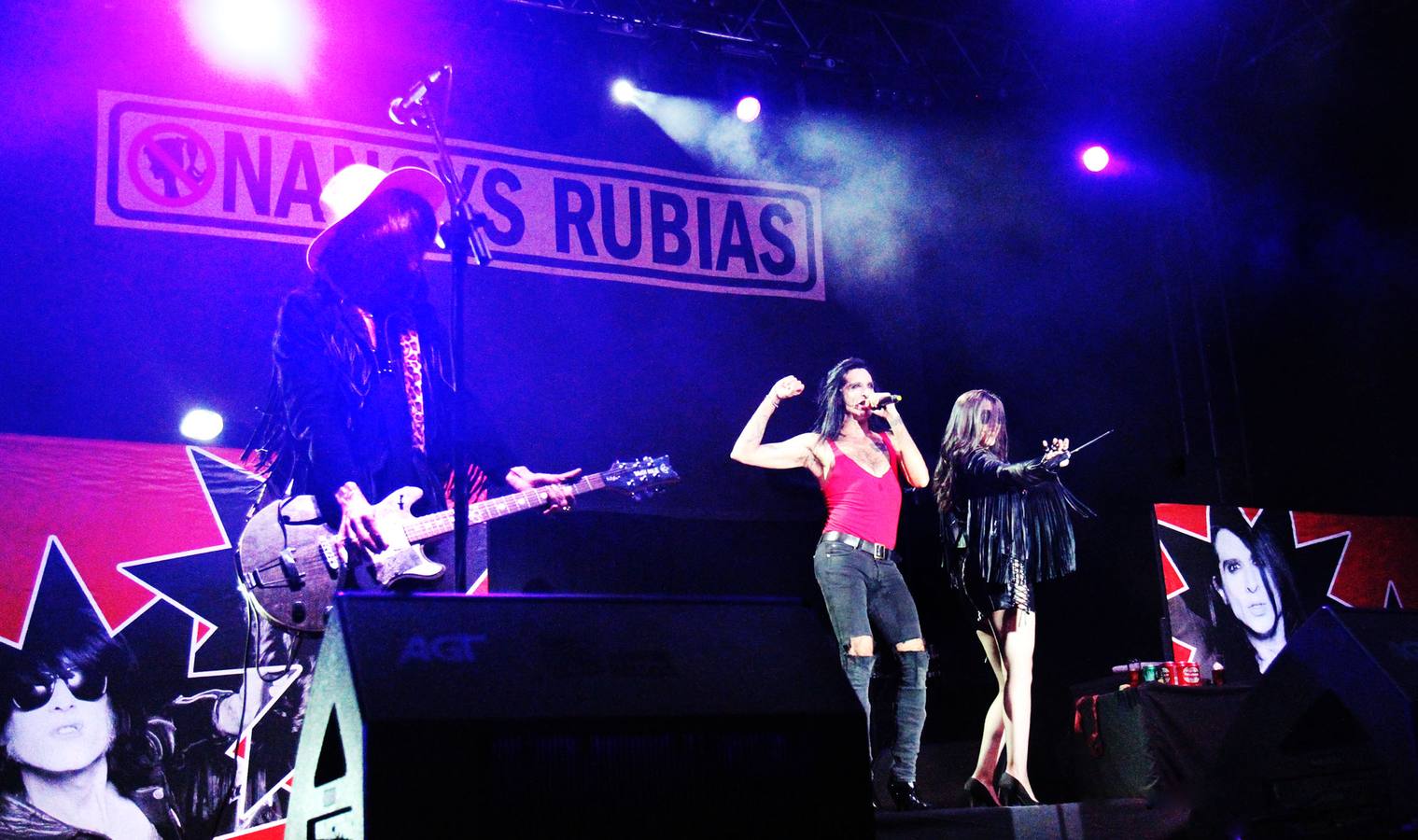 Nancys Rubias en la plaza del Ayuntamiento