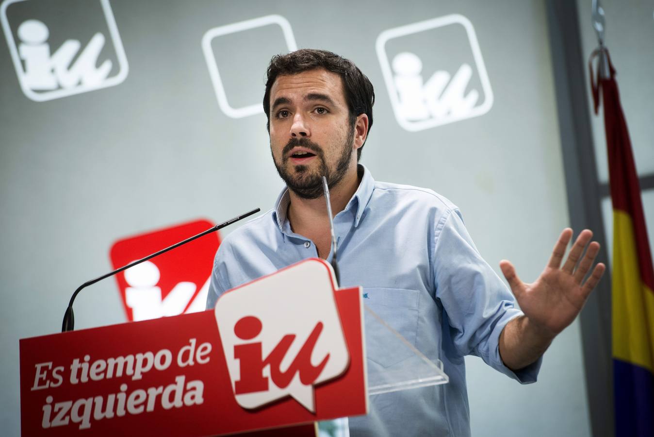 El candidato de IU a la Presidencia del Gobierno, Alberto Garzón, durante la rueda de prensa para valorar los resultados de las elecciones en Cataluña, a las que la formación ha concurrido con la coalición Catalunya Sí que es Pot.