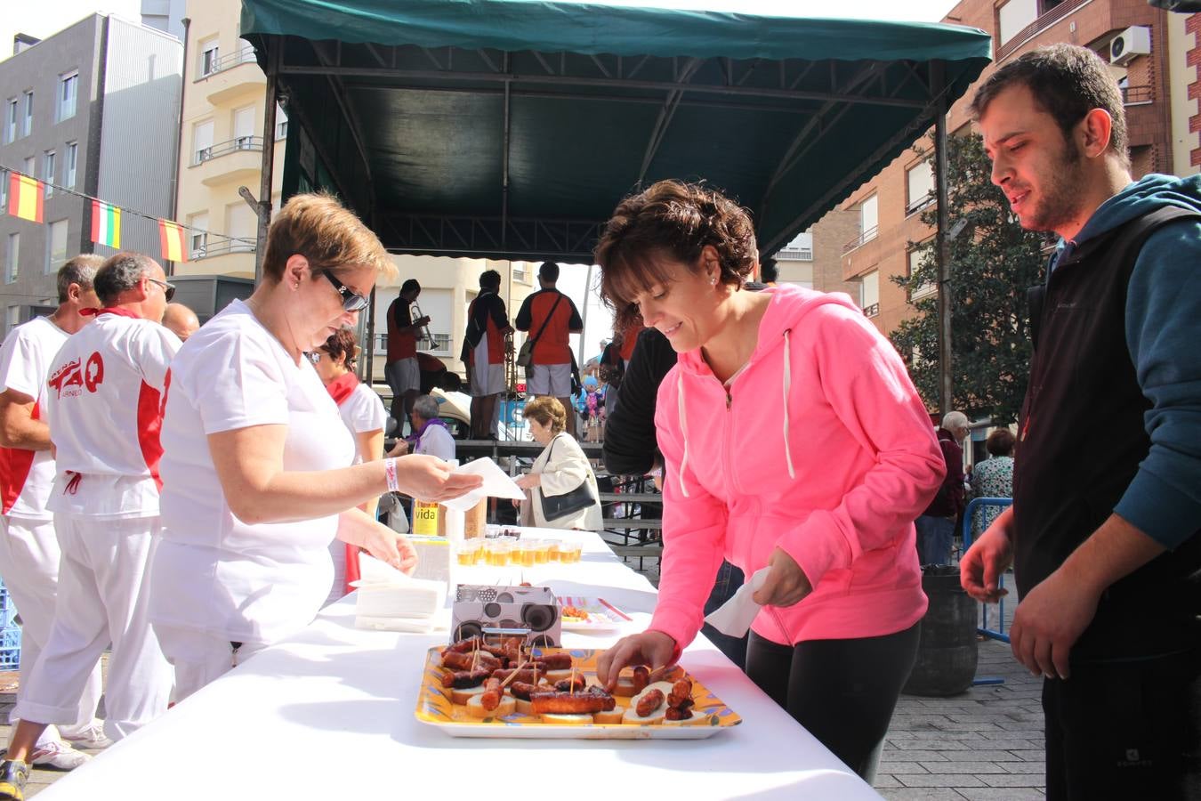 Encierro, Gorgorito, degustaciones...en el cuarto día de fiestas de Arnedo