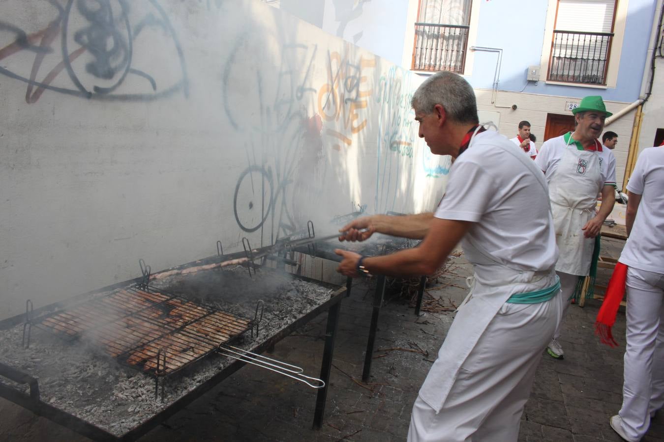 Vaquillas de juguete (y de verdad) en las fiestas de Arnedo