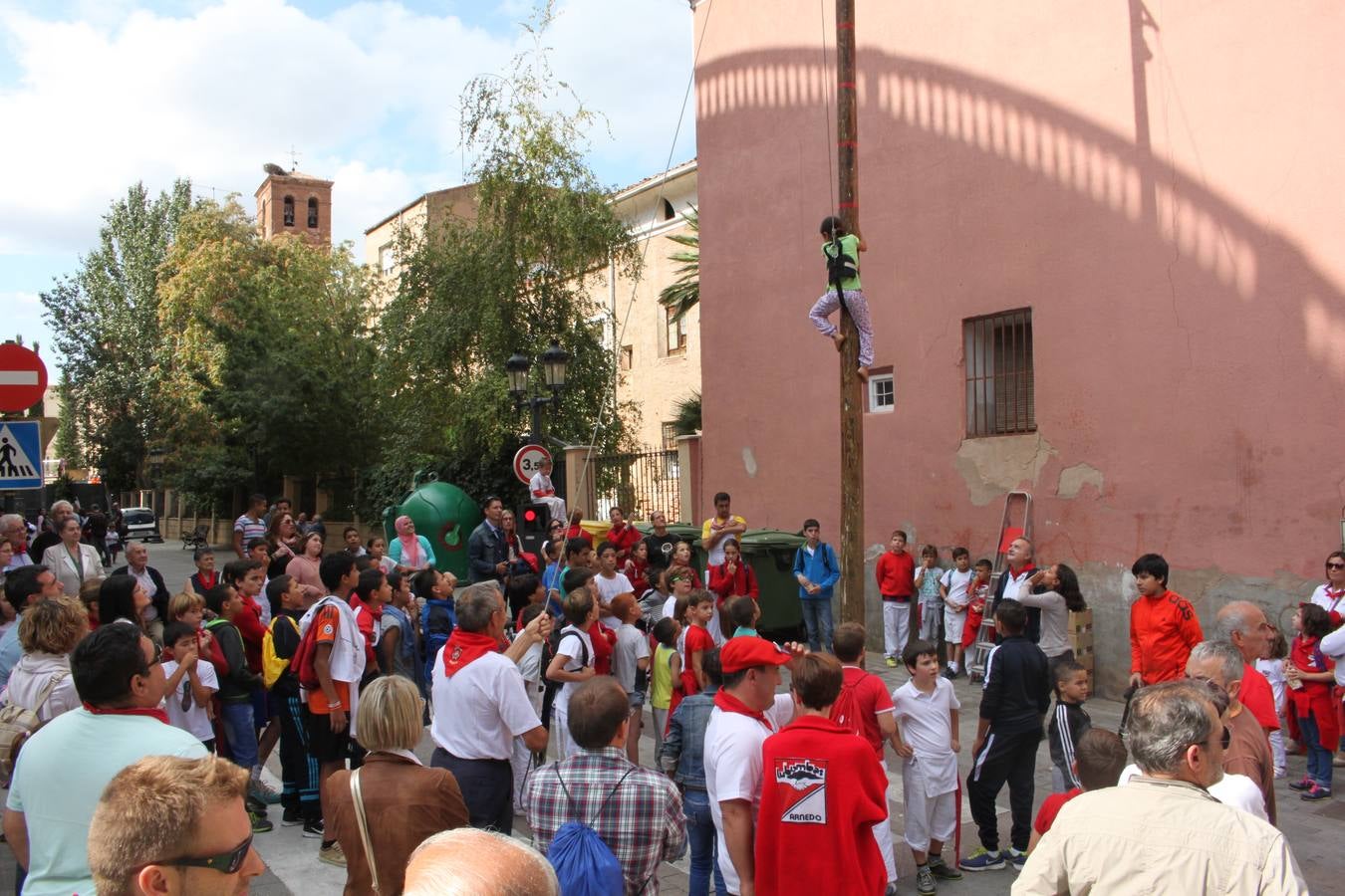 Vaquillas de juguete (y de verdad) en las fiestas de Arnedo