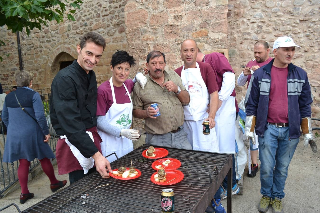 El tiempo desapacible no pudo con el festival del salchichón de Matute