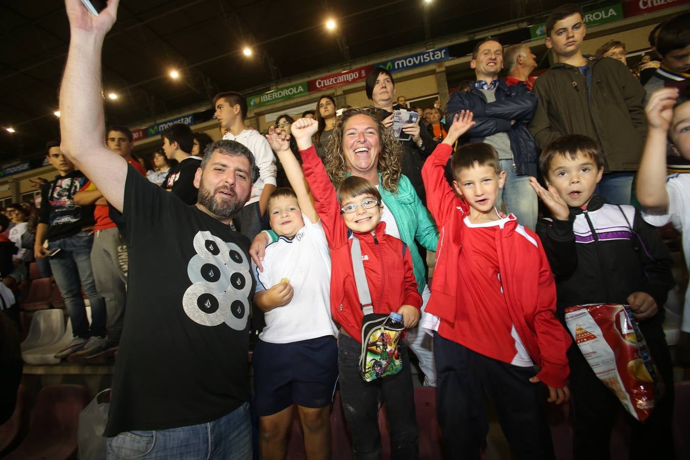 Logroño arropa a la selección en su entrenamiento en Las Gaunas