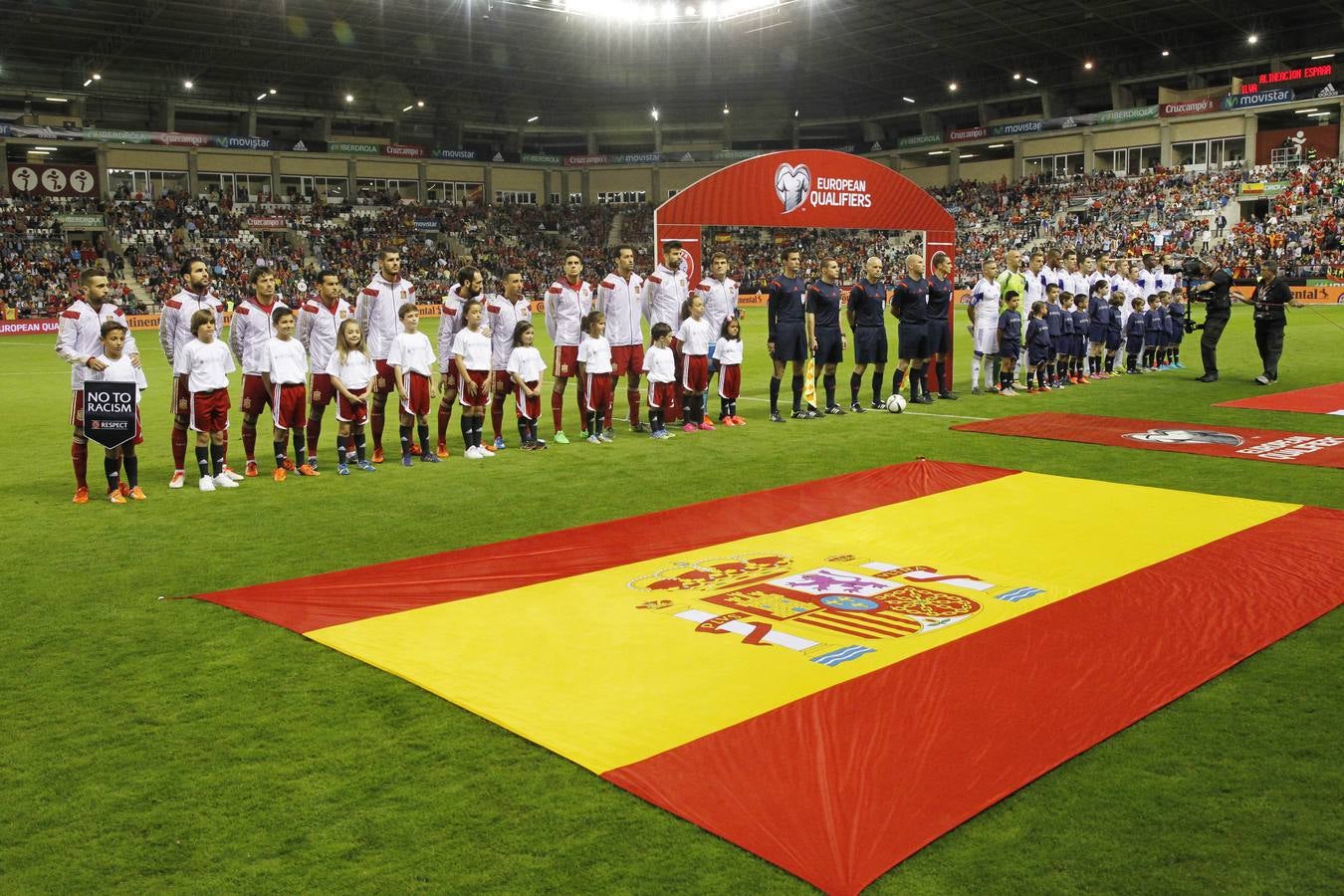 Fiesta en Las Gaunas con La Roja (I)