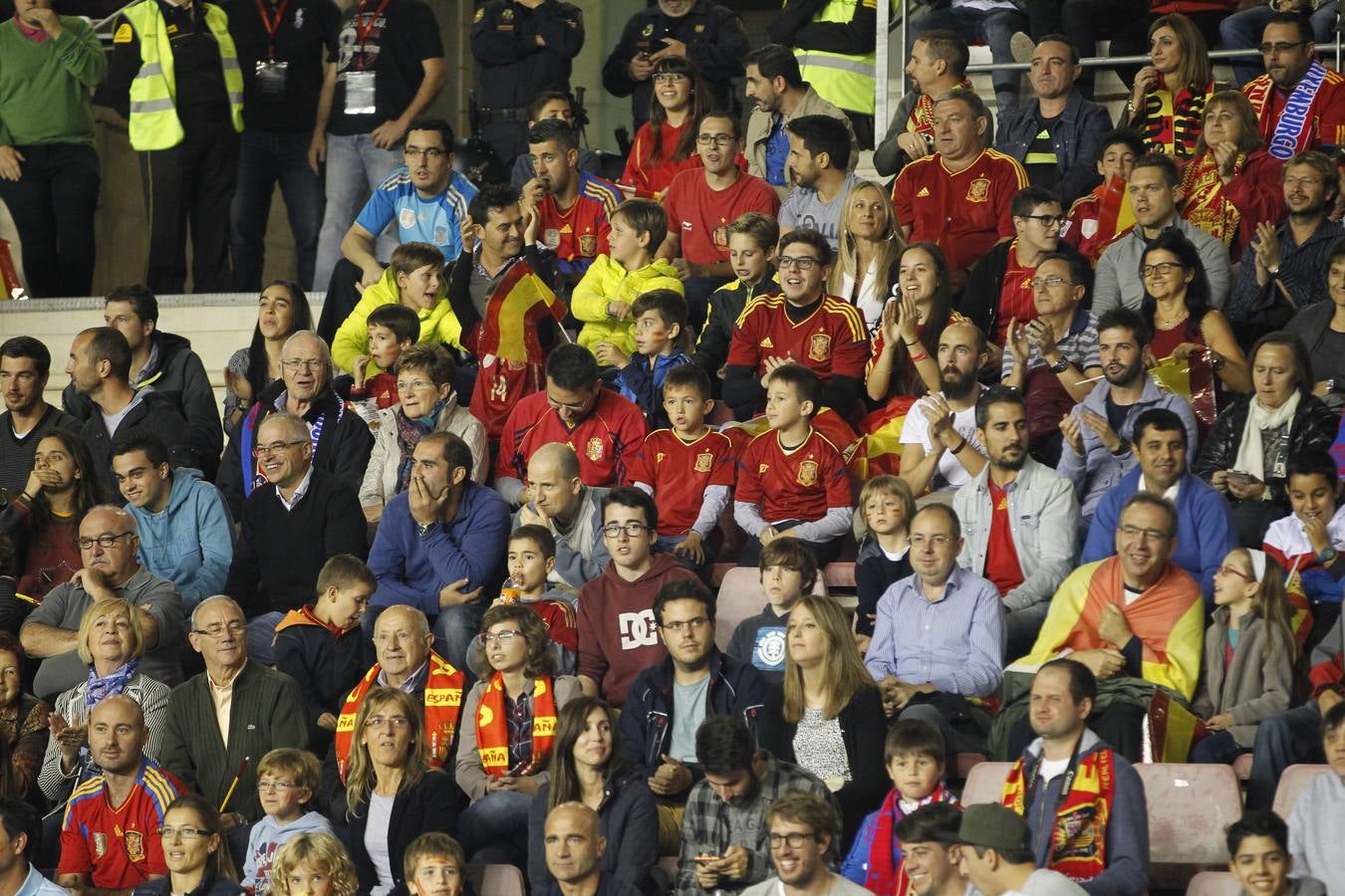 Fiesta en Las Gaunas con La Roja (I)