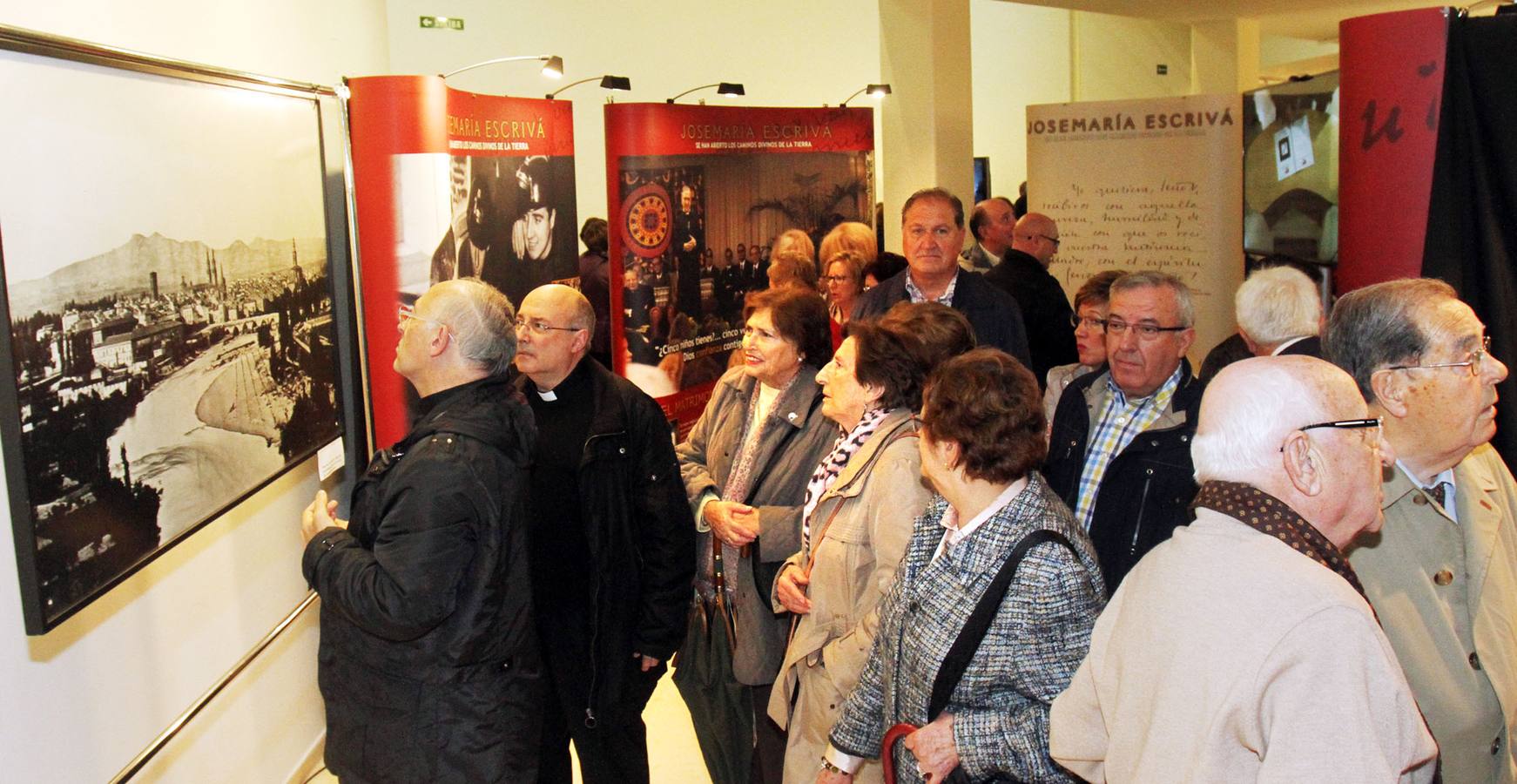 Inauguración en Logroño de la exposición sobre Escrivá de Balaguer, fundador del OPUS DEI