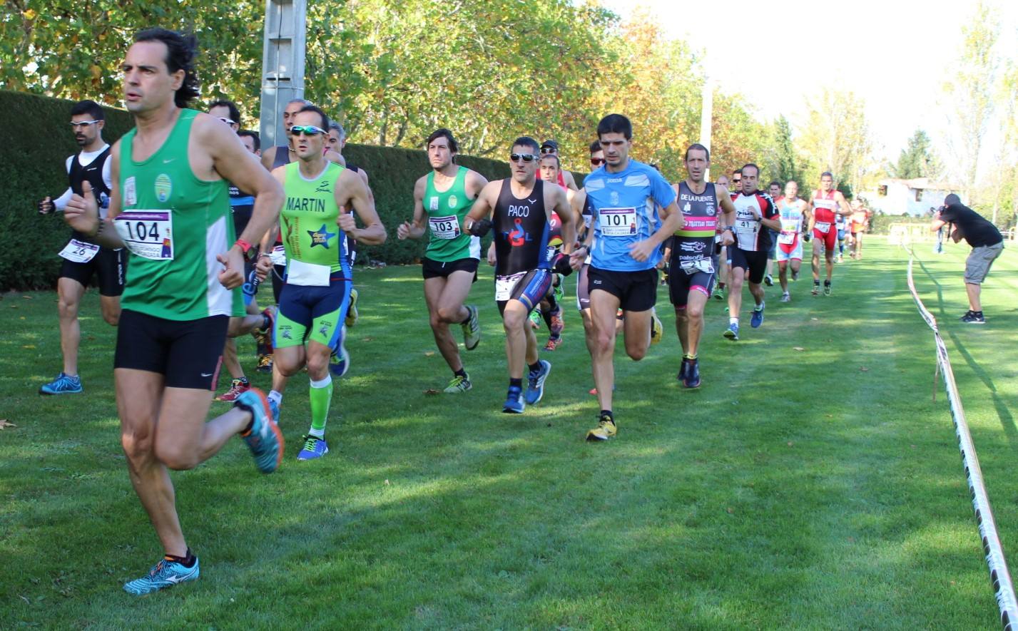 Alain Santamaría gana el X Duatlón Cros Valle del Oja