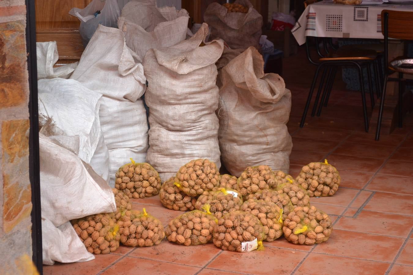 Nueces y Pedroso