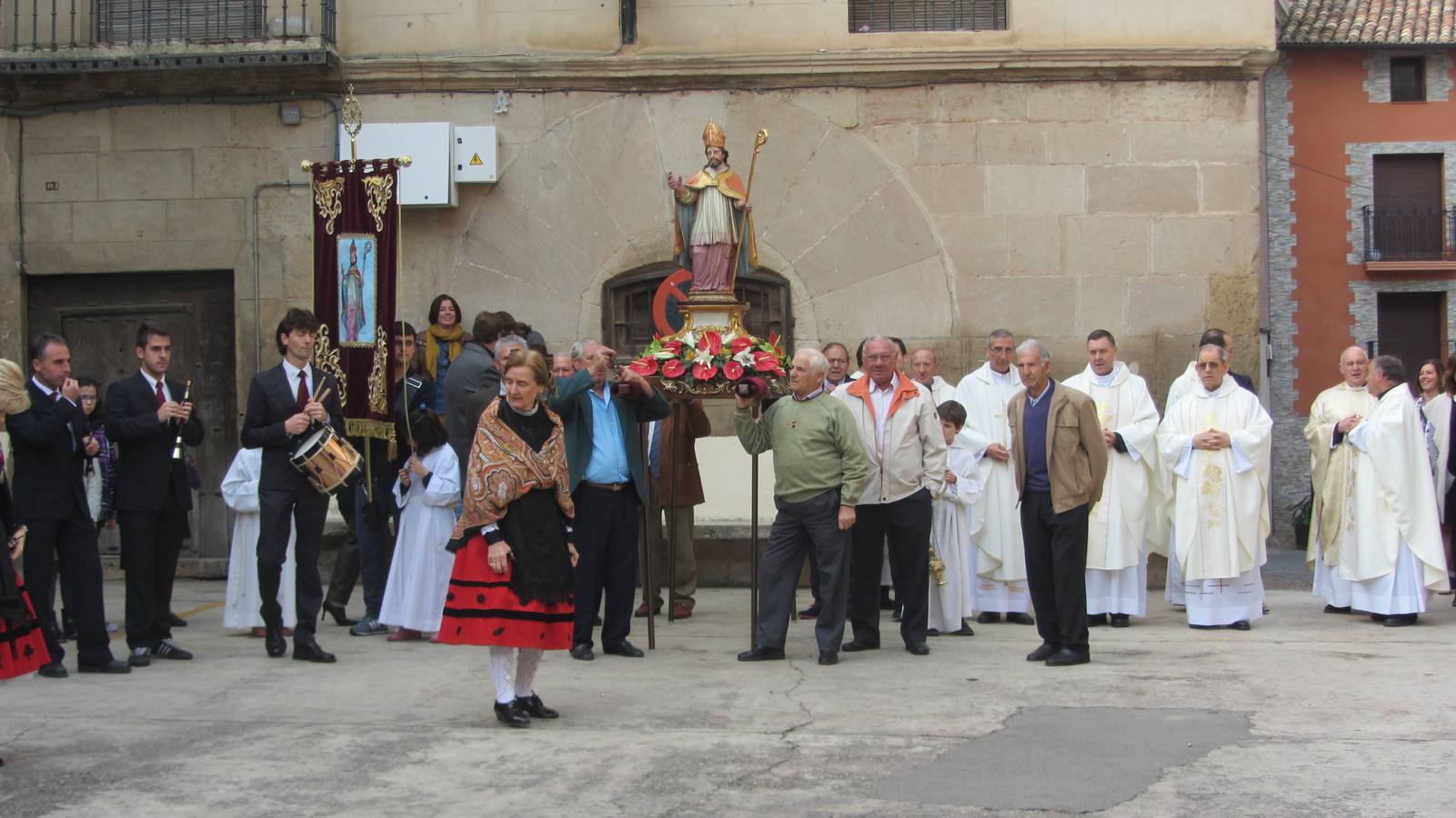 Alberite despide sus fiestas de San Martín con procesión y teatro infantil