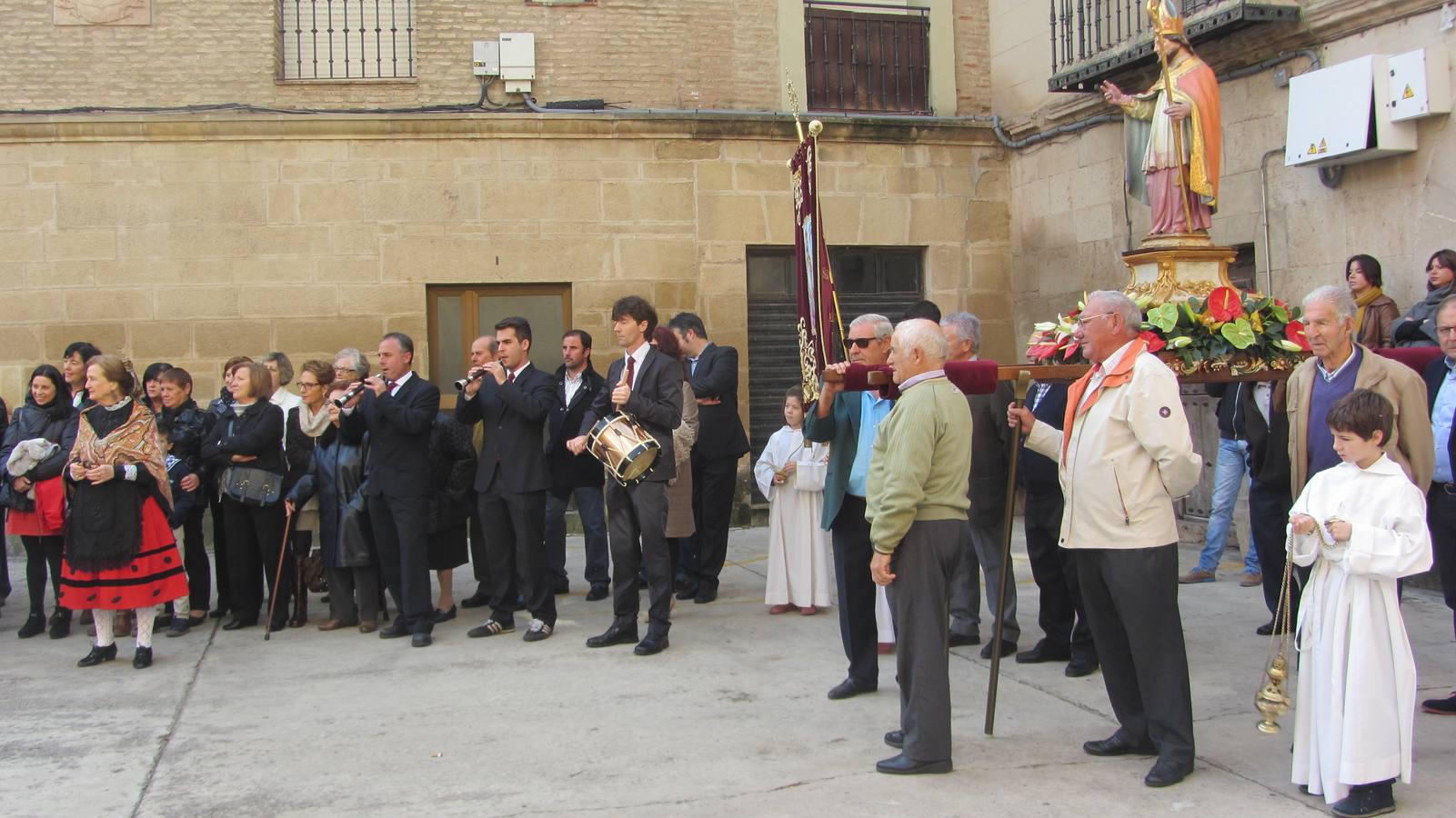 Alberite despide sus fiestas de San Martín con procesión y teatro infantil