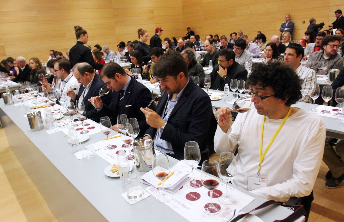 Un recorrido por la historia de los grandes vinos de Bodegas Riojanas desde 1942