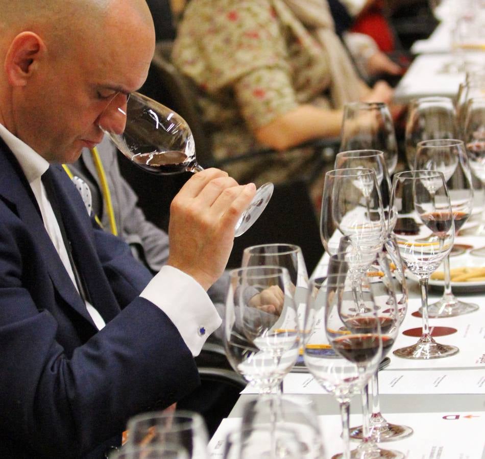 Un recorrido por la historia de los grandes vinos de Bodegas Riojanas desde 1942