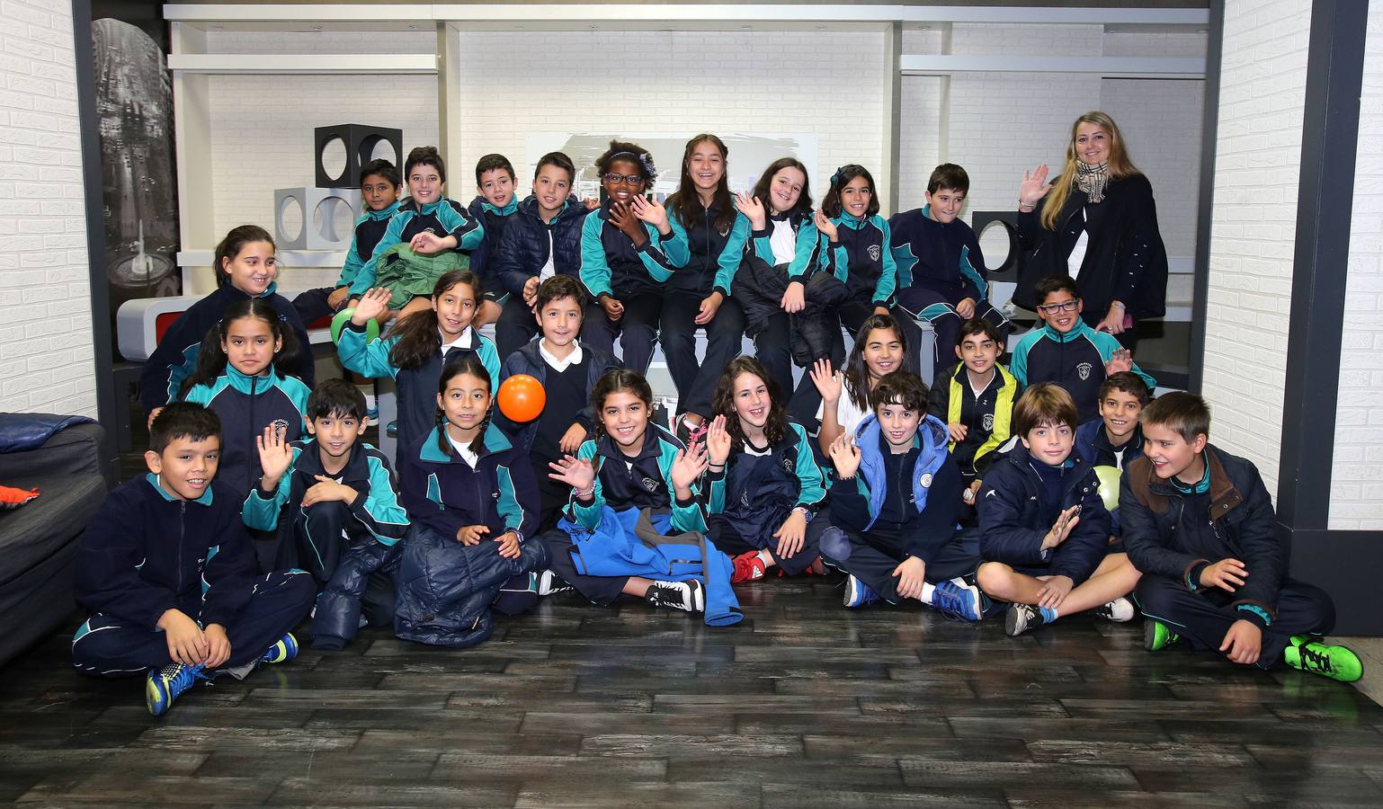 Hoy nos visitan los alumnos de 5º A de las Adoratrices