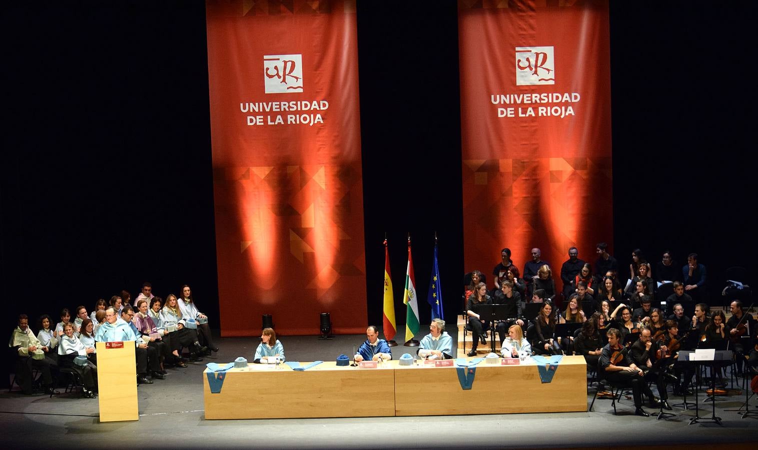 Graduación de la Facultad de Letras y de la Educación en la Universidad de La Rioja