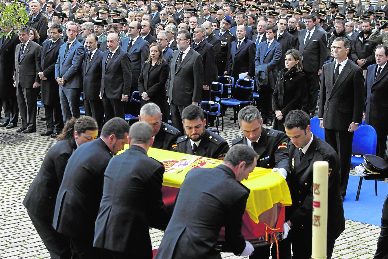 Funeral por los dos policías asesinados en Kabul