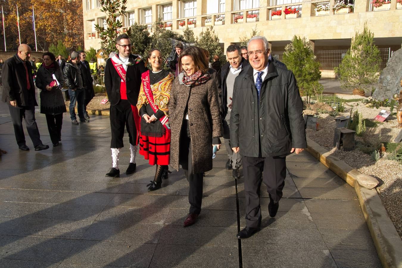 Inaugurado el Belén Monumental de la Plaza del Ayuntamiento de Logroño