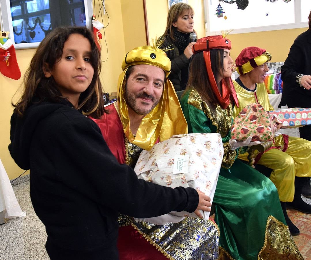 Melchor, Gaspar y Baltasar acuden a la Cocina Económica