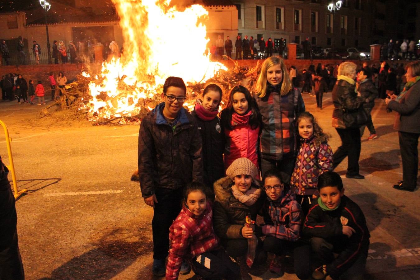 Alfaro celebra las hogueras de San Antón