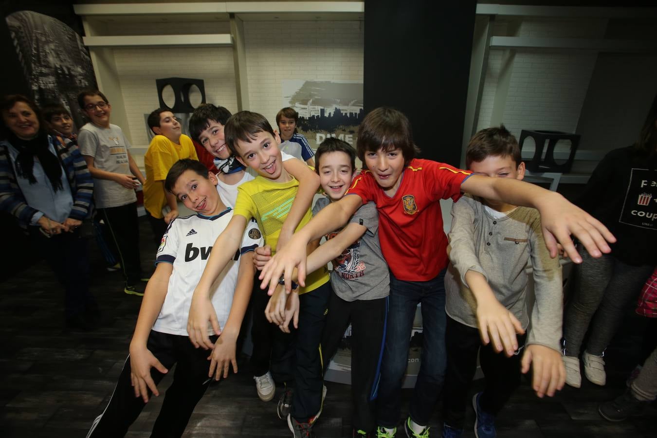 Los alumnos de 6ºB del CEIP Las Gaunas visitan la multimedia de Diario LA RIOJA