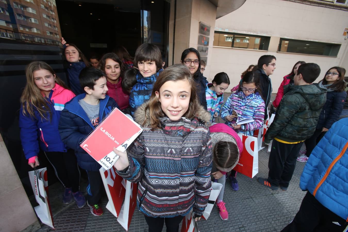 Los alumnos de 6ºB del CEIP Las Gaunas visitan la multimedia de Diario LA RIOJA